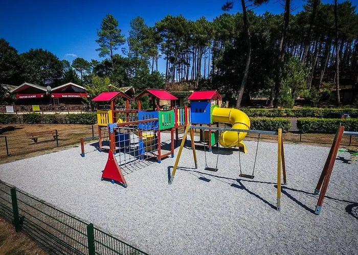 Casa de Férias Villages Sous Les Pins B7 Léon